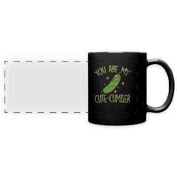 Gurke - Panorama-Tasse farbig - Schwarz - Vorne