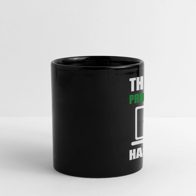 Ce programmeur Java a un codage de programmation de classe Mug panoramique uni