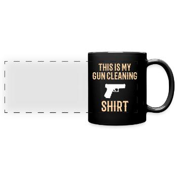 GUNS: Gun Cleaning - Panorama-Tasse farbig - Schwarz - Vorne