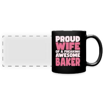 Fière épouse d’un foutu bon boulanger - Mug panoramique uni - noir - Devant