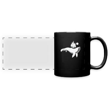 Rorqual bleu avec des arbres et un clair de lune - Mug panoramique uni - noir - Devant