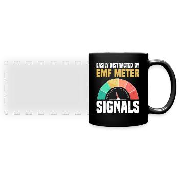 Geisterjäger - Panorama-Tasse farbig - Schwarz - Vorne