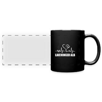 Heartbeat Laichinger Alb - Panorama-Tasse farbig - Schwarz - Vorne