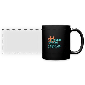 Sabrina als Name - Panorama-Tasse farbig - Schwarz - Vorne