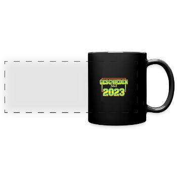 2023 - Panorama-Tasse farbig - Schwarz - Vorne