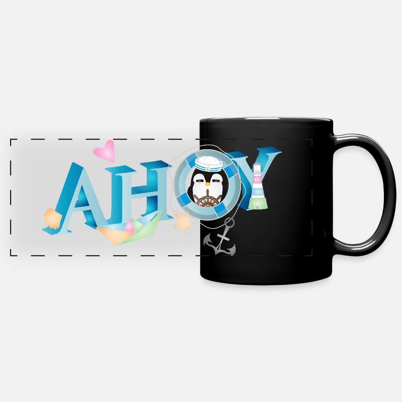 englischer Seemannsgruß Ahoy mit Pinguin Seemann - Panorama-Tasse farbig - Schwarz