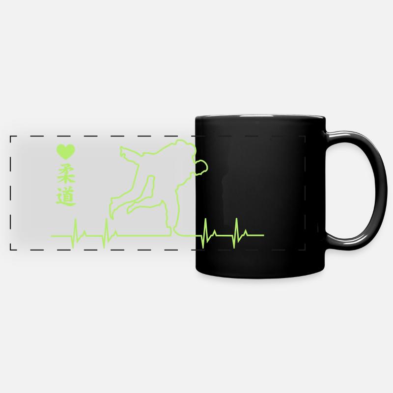 Judo-Herzschlag - Panorama-Tasse farbig - Schwarz