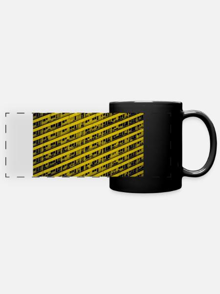 Wohnblock, schwarz und gelb - Panorama-Tasse farbig - Schwarz