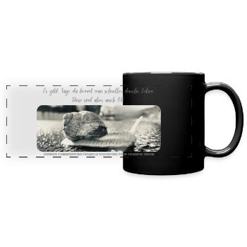 Es gibt Tage - Panorama-Tasse farbig - Schwarz - Vorne