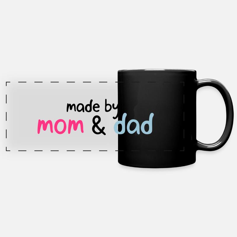 made by mom & dad - Panorama-Tasse farbig - Schwarz