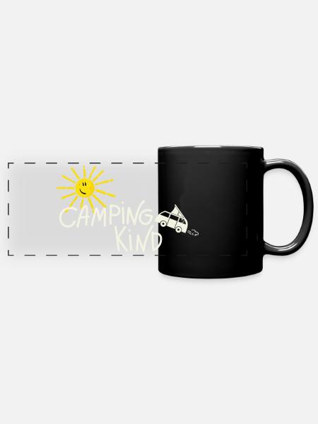 Camping Kind Campervan - Panorama-Tasse farbig - Schwarz