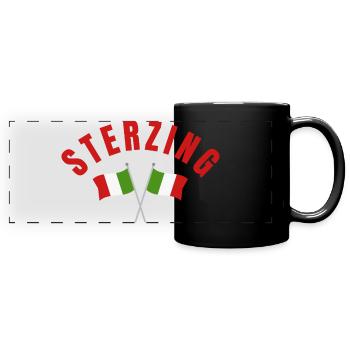 Sterzing a traversé les drapeaux italiens - Mug panoramique uni - noir - Devant