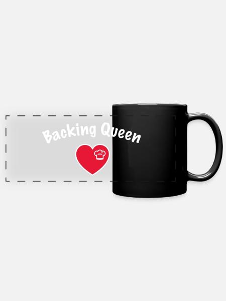 Backing queen with heart - Full Colour Panoramic Mug - black