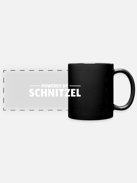 Powered by Schnitzel - Panorama-Tasse farbig - Schwarz