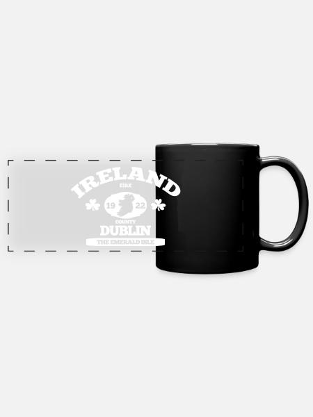 Dublin, Irlande. Design irlandais classique - Mug panoramique uni - noir