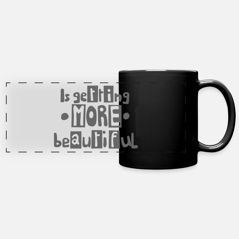 wird schöner grau - Panorama-Tasse farbig - Schwarz