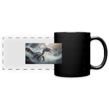 Ein realistischer böser dunkler Drache beim Erklimmen eines Nebels - Panorama-Tasse farbig - Schwarz - Vorne