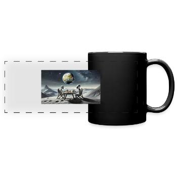 Grauer Außerirdischer auf der Mondoberfläche – Abendessen essen - Panorama-Tasse farbig - Schwarz - Vorne