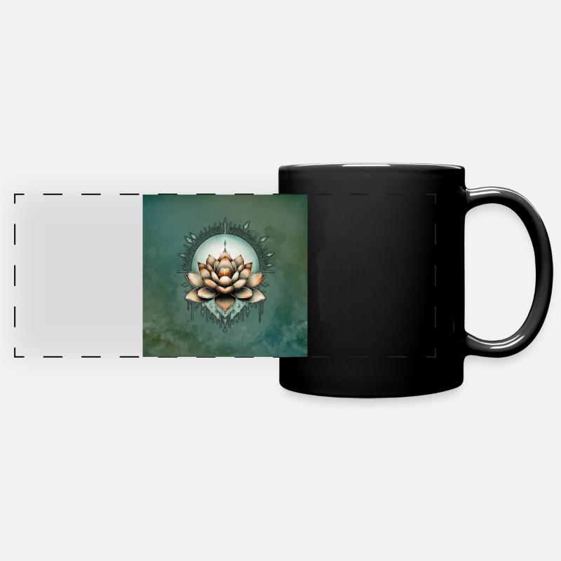 Meditative Eleganz. Exquisite Lotusblüte - Panorama-Tasse farbig - Schwarz