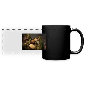 Magic-Mushrooms - Panorama-Tasse farbig - Schwarz - Vorne