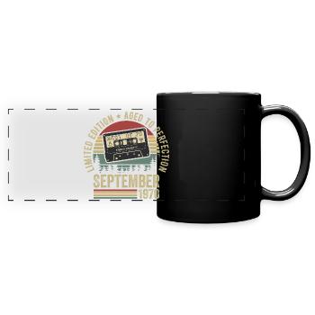Né en septembre 1970 Millésime 1970 - Mug panoramique uni - noir - Devant
