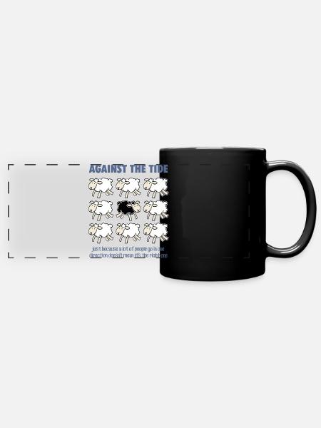 Gegen den Strom - Panorama-Tasse farbig - Schwarz