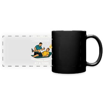 Physiotherapie mit Humor Patienten stärker machen - Panorama-Tasse farbig - Schwarz - Vorne