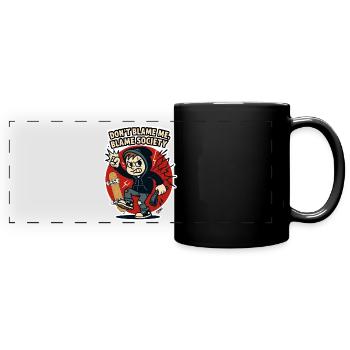 Schuld an der Gesellschaft Skater-Rebell - Panorama-Tasse farbig - Schwarz - Vorne