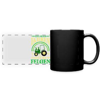 Echte Helden Fahren gelbe Felgen Landwirt Traktor - Panorama-Tasse farbig - Schwarz - Vorne