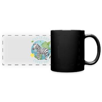 Earth Day Every Day, Spruch mit Zebra Umweltschutz - Panorama-Tasse farbig - Schwarz - Vorne
