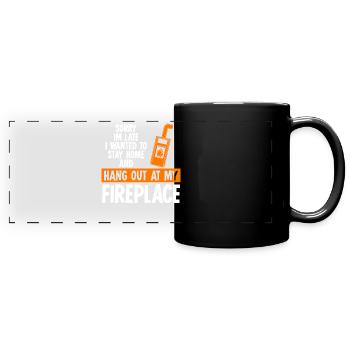 Kamin Spruch Ofen Kaminofen Brennholz - Panorama-Tasse farbig - Schwarz - Vorne