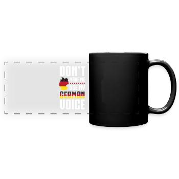 Deutsche Stimme Deutschland - Panorama-Tasse farbig - Schwarz - Vorne