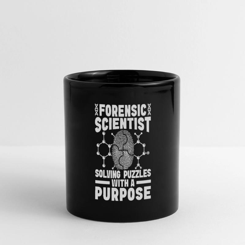 Forensic Analyst Solving Puzzles With Purpose Panorama-Tasse farbig
