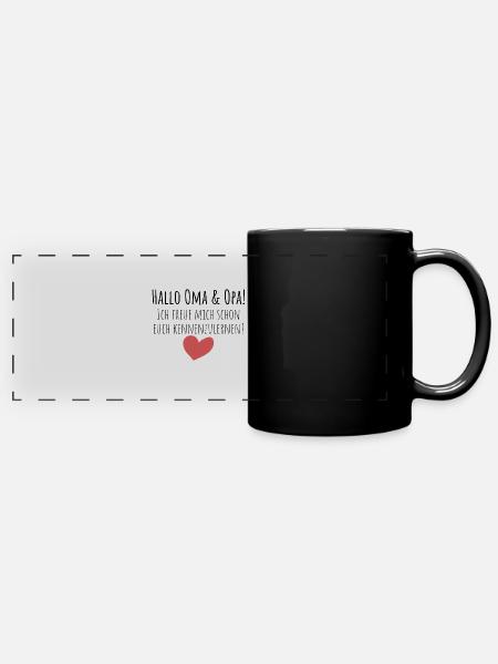 Hallo Oma und Opa! - Panorama-Tasse farbig - Schwarz