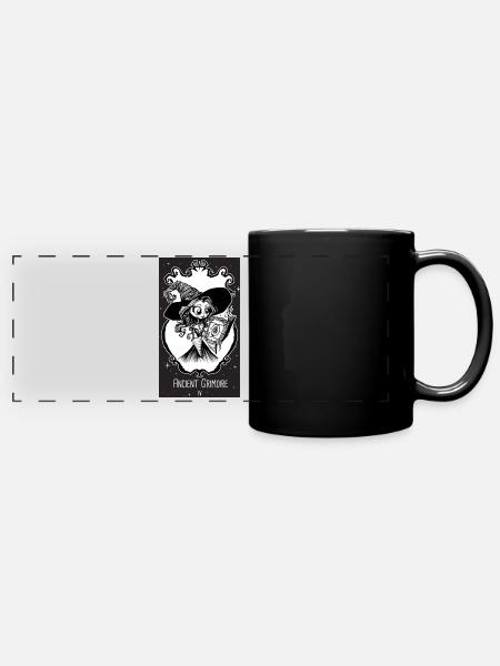 Uralte Grimoire-Orakelkarte - Panorama-Tasse farbig - Schwarz