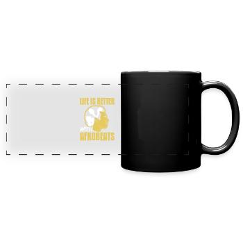 La vie est meilleure avec Afrobeats - Mug panoramique uni - noir - Devant