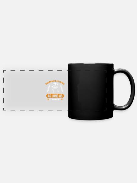 RAUCHEN IST KÜHL, SOLANGE ES FLEISCH IST - Panorama-Tasse farbig - Schwarz