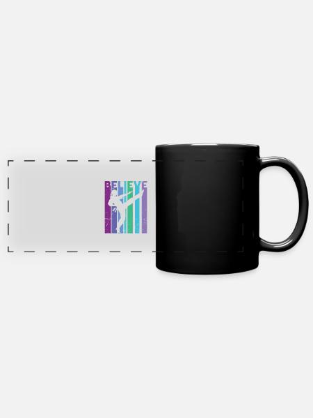 Believe | Karate - Panorama-Tasse farbig - Schwarz