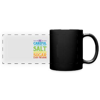 Le sel et le sucre se ressemblent 13 - Mug panoramique uni - noir - Devant