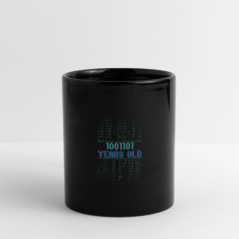 77. Geburtstag 77 Jahre alt Binärcode Coder Panorama-Tasse farbig
