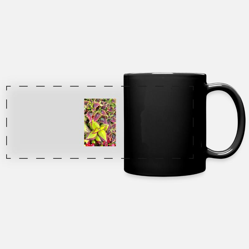 Buntnessel - Panorama-Tasse farbig - Schwarz