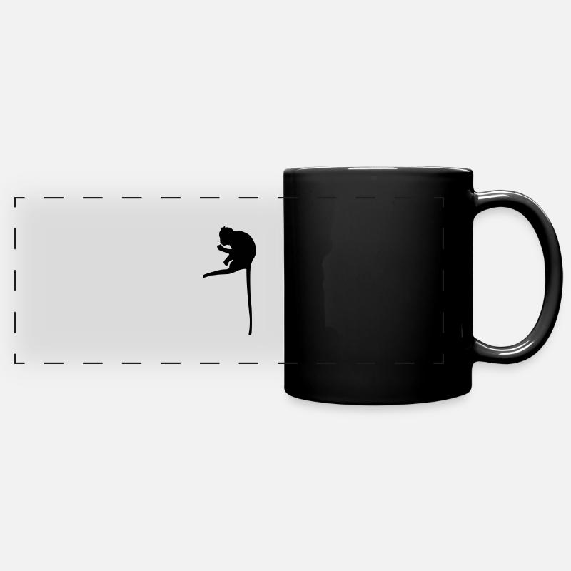 singe sur branche - Mug panoramique uni - noir