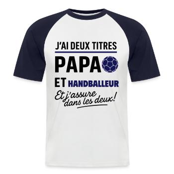 2 titres papa et handballeur Handball - T-shirt baseball manches courtes Homme - blanc/marine - Devant - Nik (191cm)