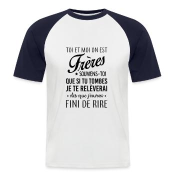On est frères - T-shirt baseball manches courtes Homme - blanc/marine - Devant - Nik (191cm)