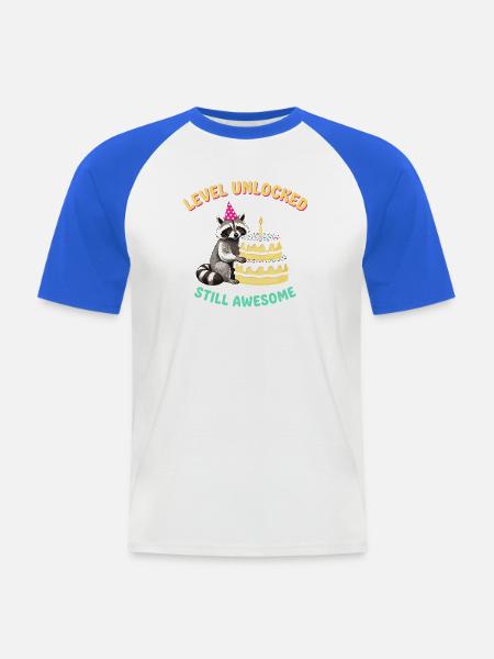 Level Freigeschaltet Waschbär am Kuchen - Männer Baseball-T-Shirt - Weiß/Royalblau