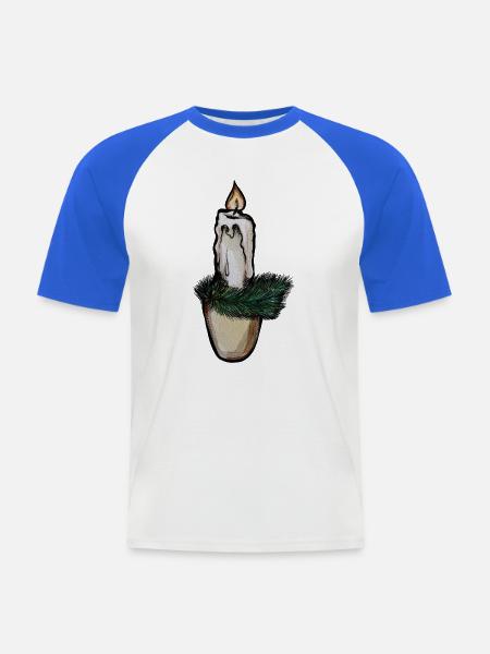 Schmelzende Kerze auf Kiefernzweigen - Männer Baseball-T-Shirt - Weiß/Royalblau