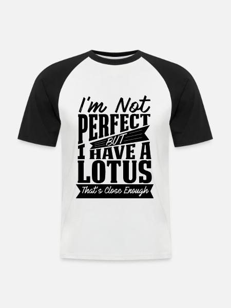 PERFEKT MIT LOTUS CAR - Männer Baseball-T-Shirt - Weiß/Schwarz