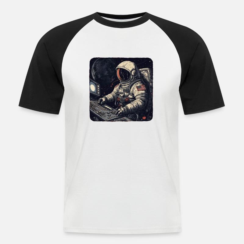 Cooler Retro Astronaut bedient Computer - Männer Baseball-T-Shirt - Weiß/Schwarz
