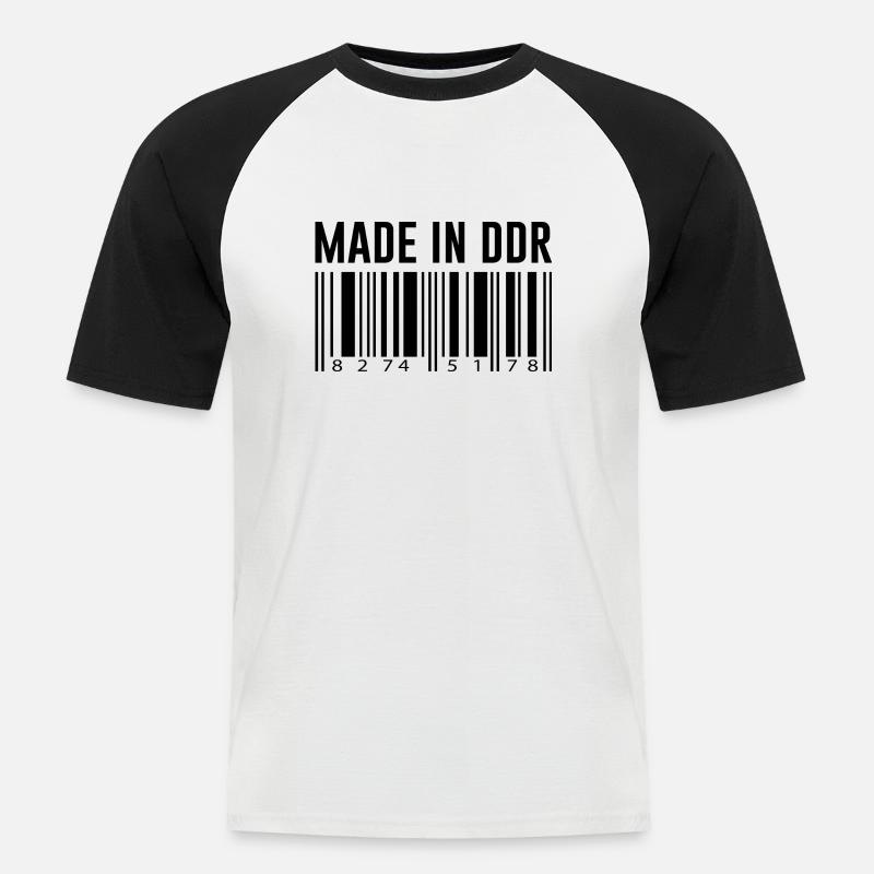 DDR Ossi Ostberlin Geschenk Strichcode - Männer Baseball-T-Shirt - Weiß/Schwarz