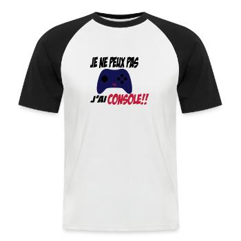 j'ai console - T-shirt baseball manches courtes Homme - blanc/noir - Devant - Nik (191cm)